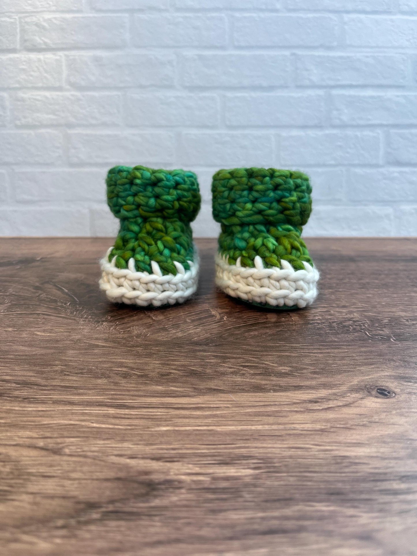 3-6 months - Luxury Green White “Cheeky Little Elf” Merino Wool Crochet Baby Booties - Hand Crocheted Baby Booties with Hand Dyed Yarn